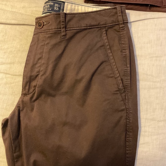 Abercrombie & Fitch super slim 31x32 burgundy pants - Picture 5 of 8